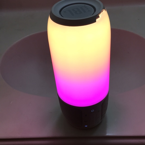 Jbl pulse 3. (Bluetooth speaker) - Picture 2 of 4